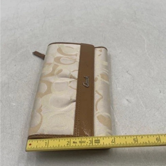 Coach Tan and Cream Women's Wallet - Picture 6 of 6